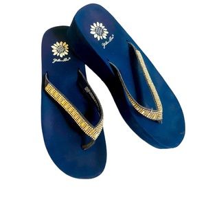 Yellow Box wedge navy blue flip flop sandals with rhinestones size 6.5